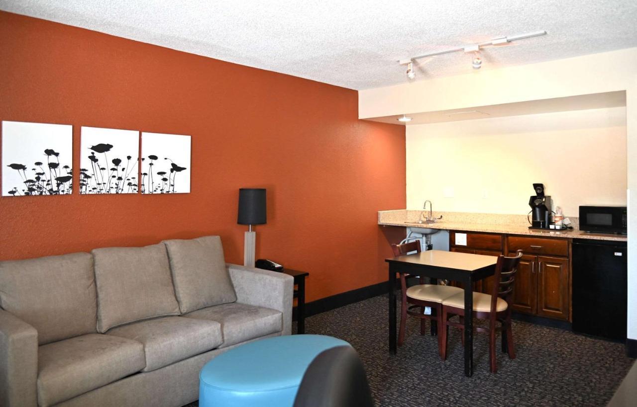 Sleep Inn & Suites Spring Lake - Fayetteville Near Fort Bragg Eksteriør bilde