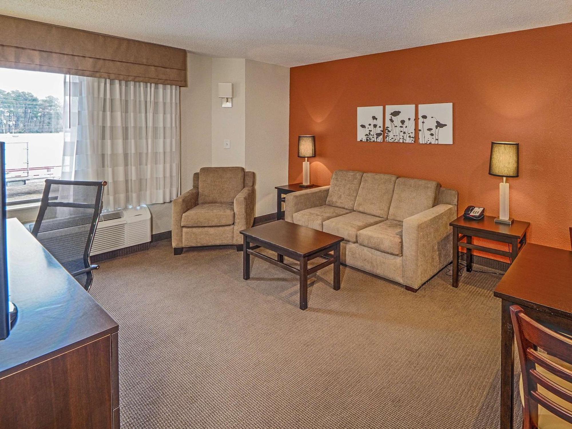 Sleep Inn & Suites Spring Lake - Fayetteville Near Fort Bragg Eksteriør bilde