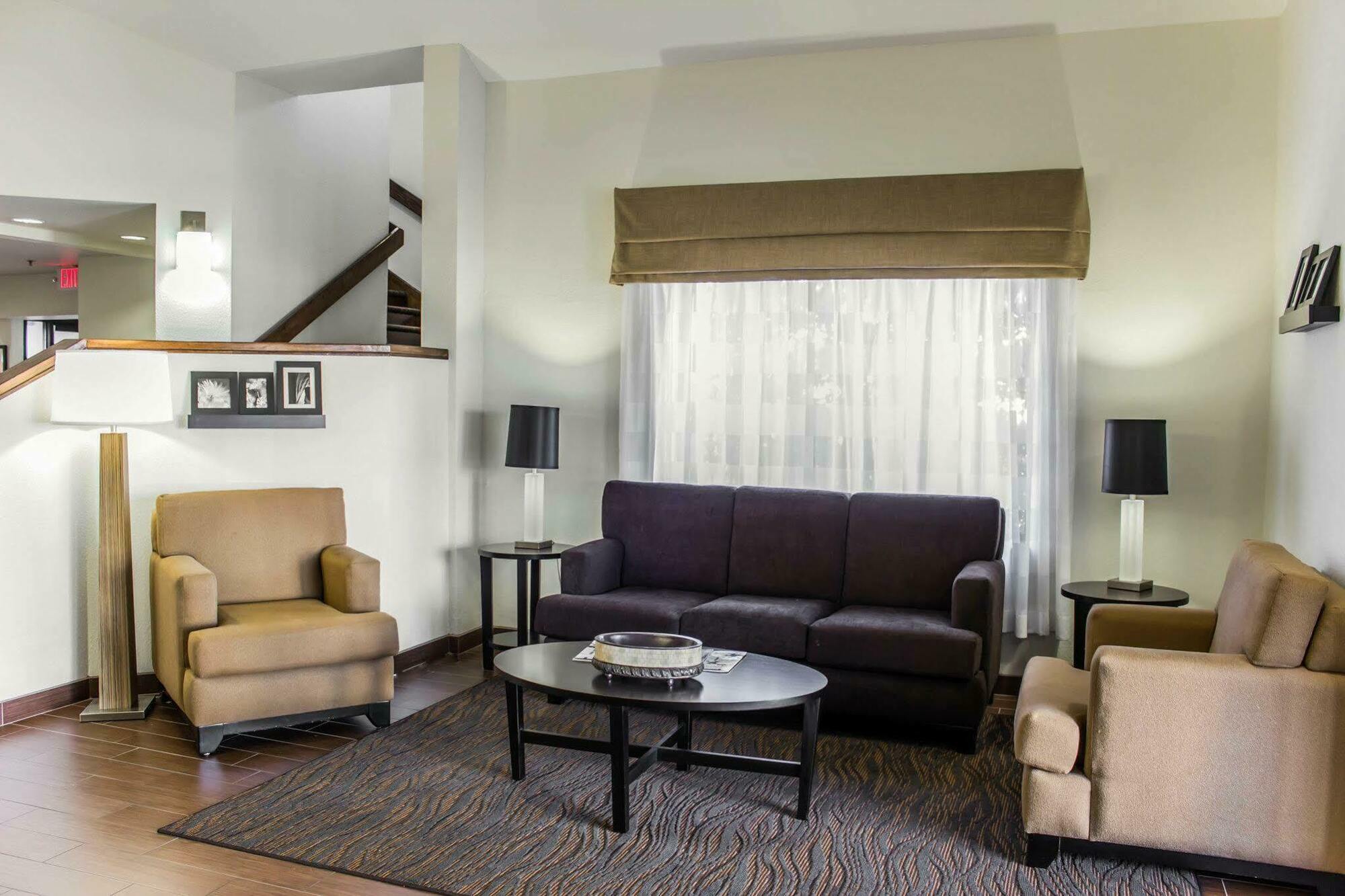 Sleep Inn & Suites Spring Lake - Fayetteville Near Fort Bragg Eksteriør bilde